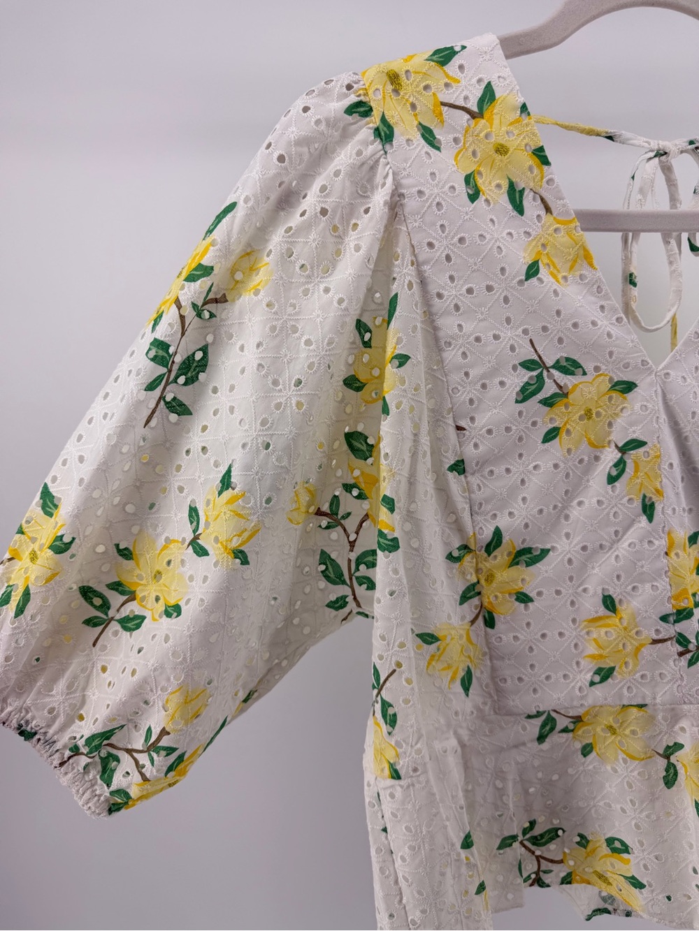 Draper James Terri Tie Back Top in Magnolia Eyelet, Floral Print, Women's 10 - Picture 4 of 10